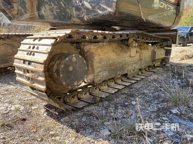 单侧履带整体（整机外观）