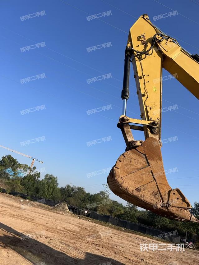 大臂整体 右侧（工作和回转装置）