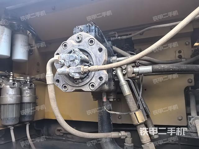 液壓泵室（大件艙室）