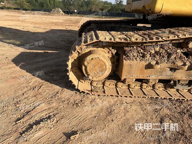 左侧行走马达盖板（行走机构）