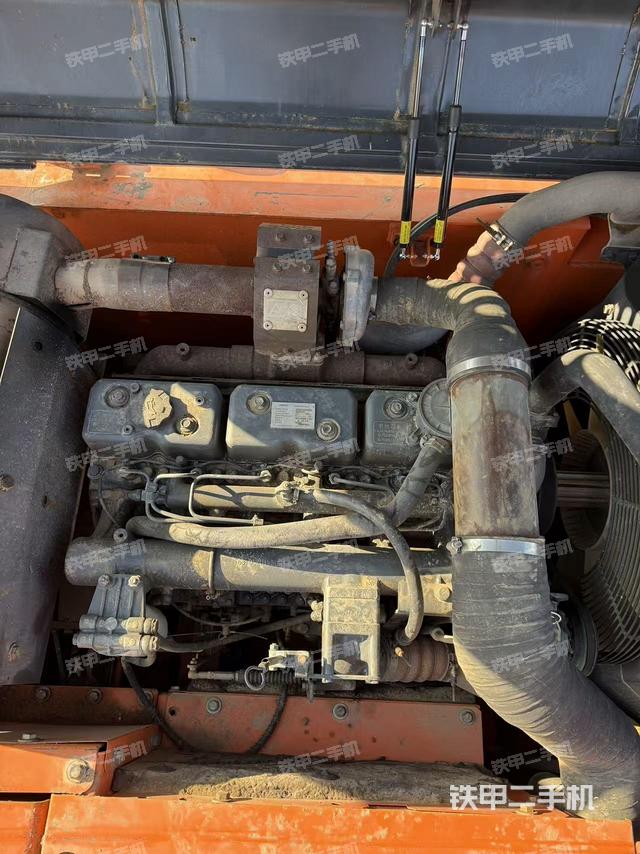 发动机整体俯视（整机外观）