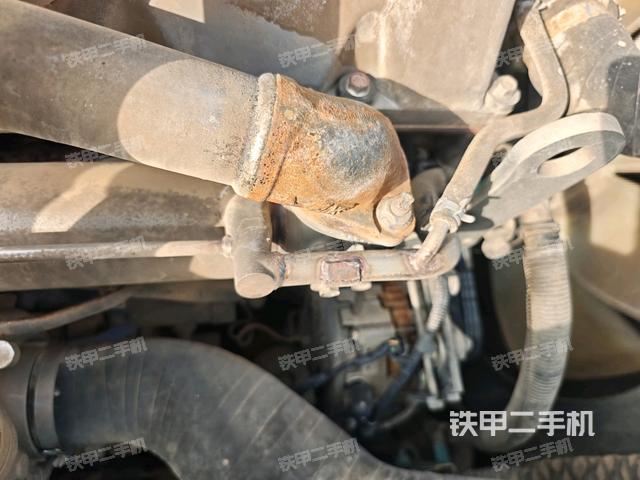 中央回转接头特写（上车部件）