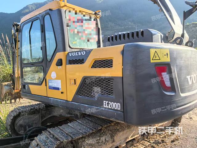 沃尔沃EC120D挖掘机