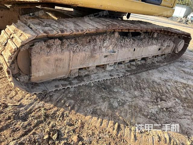 右驱动轮（行走机构）