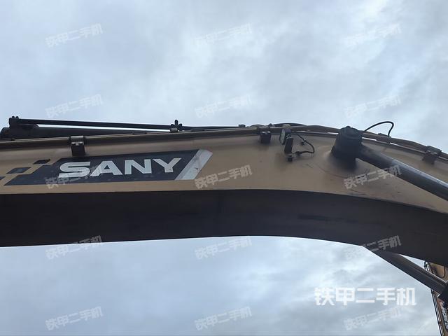 大臂油缸整體?豎拍（工作和回轉(zhuǎn)裝置）