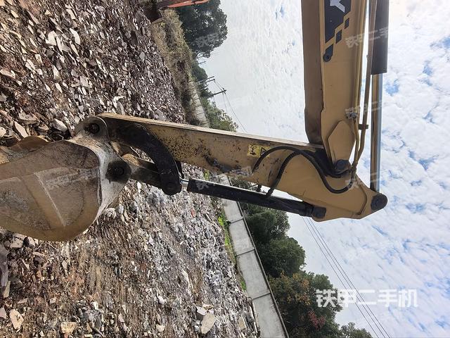 小臂整體左后（工作和回轉(zhuǎn)裝置）