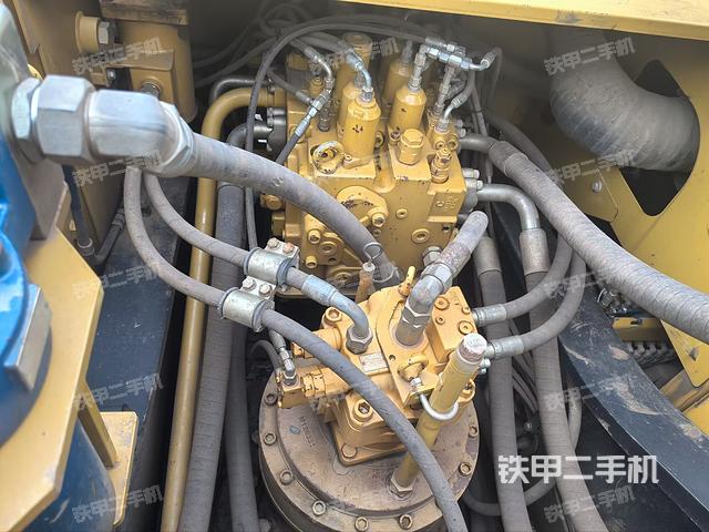 駕駛室頂部俯視（上車部件）