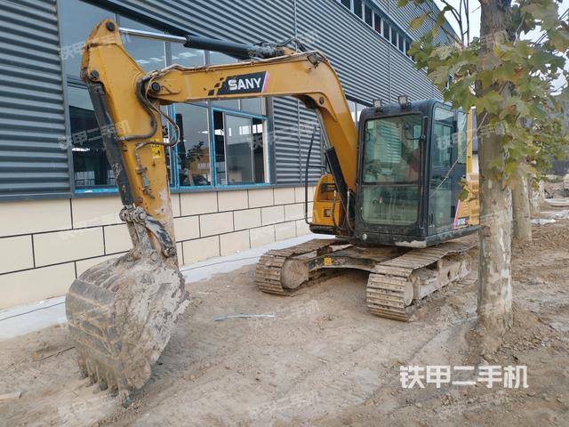 三一重工SY75C挖掘机