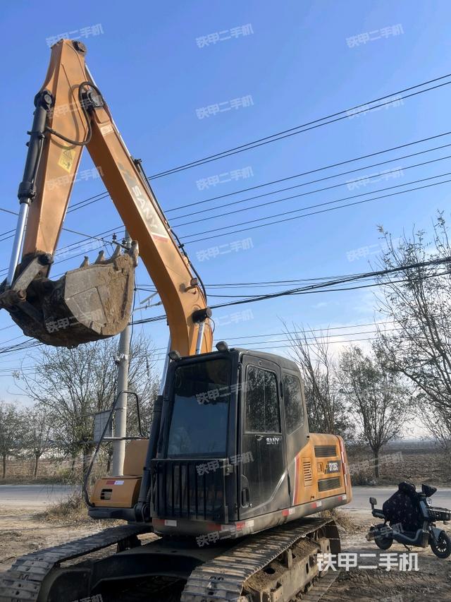 驾驶室整体（整机外观）