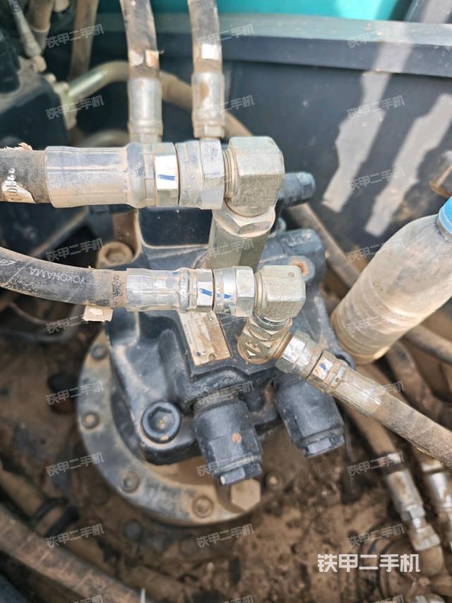 驾驶室顶部俯视（上车部件）