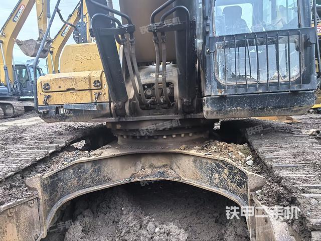 大臂整體?右側(cè)（工作和回轉(zhuǎn)裝置）