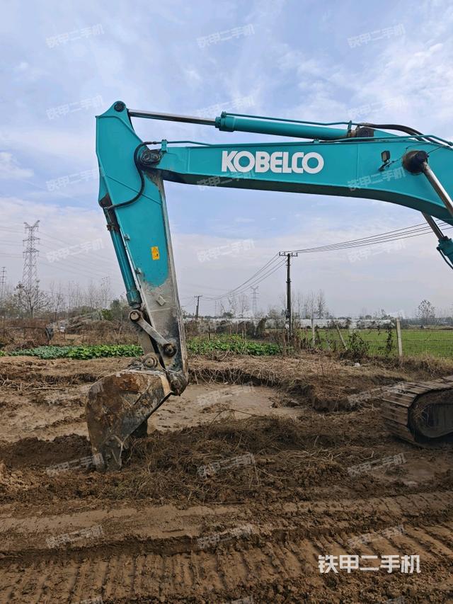 小臂整体左后（工作和回转装置）