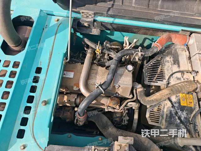 气门室盖螺丝特写（上车部件）