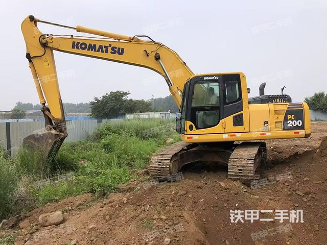 小松PC200-8M0挖掘机