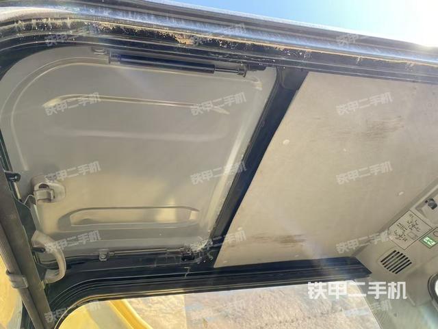 駕駛室頂部（整機(jī)外觀）