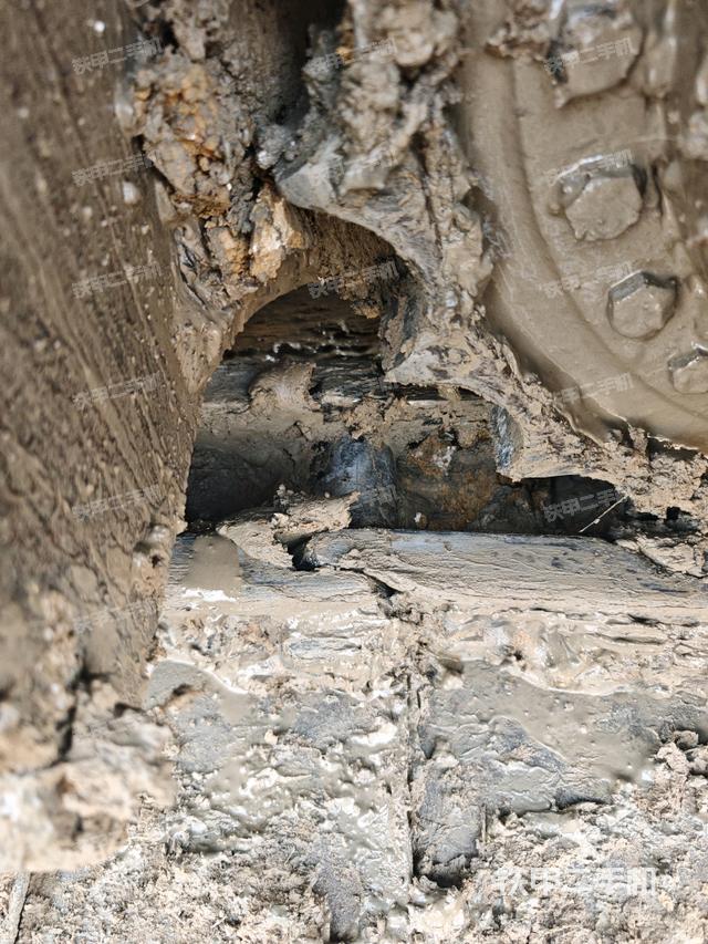 右侧履带整体（行走机构）