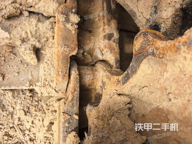 左側(cè)行走馬達(dá)蓋板（行走機(jī)構(gòu)）