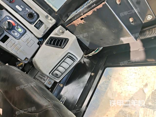 显示屏 （驾驶室部分）