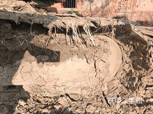 左侧履带整体 （行走机构）