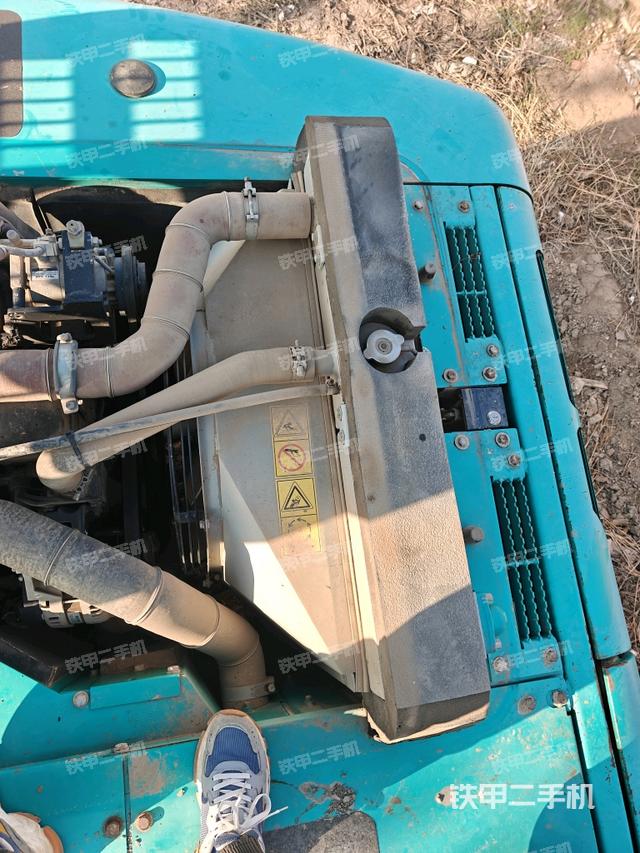 气门室盖螺丝特写（上车部件）