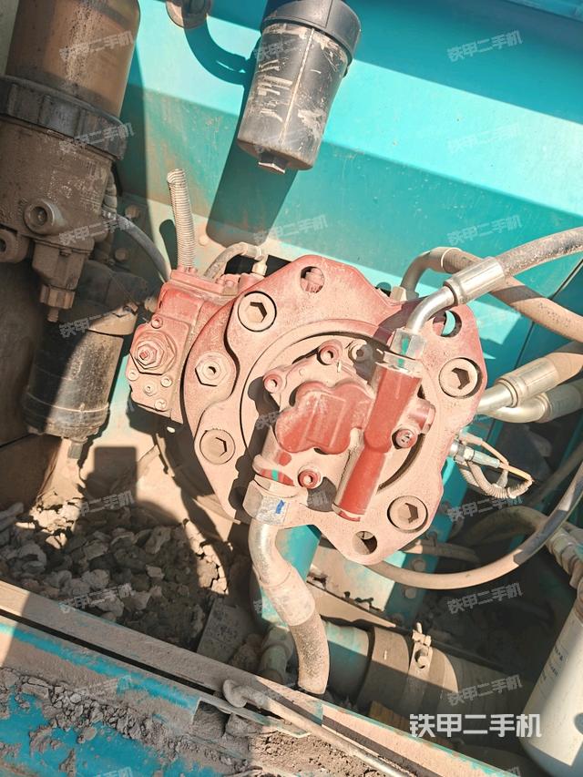 液压泵斜45 左（大件舱室）