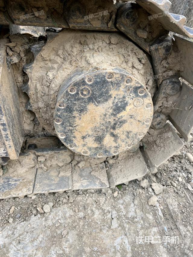 單側(cè)履帶整體（整機(jī)外觀）