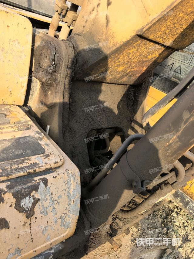 大臂根部 斜视（工作和回转装置）