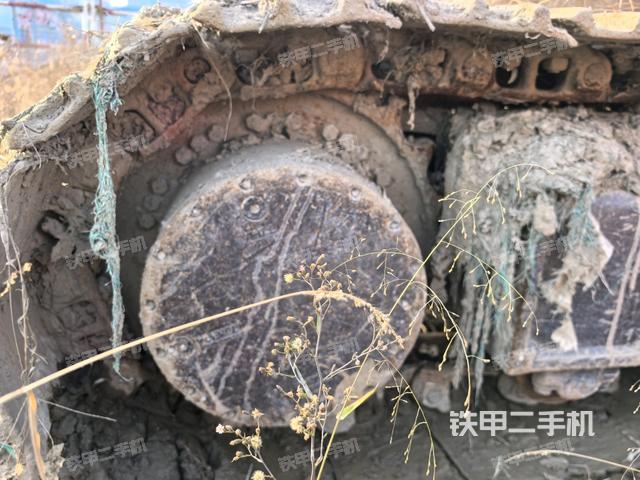 右驱动轮（行走机构）