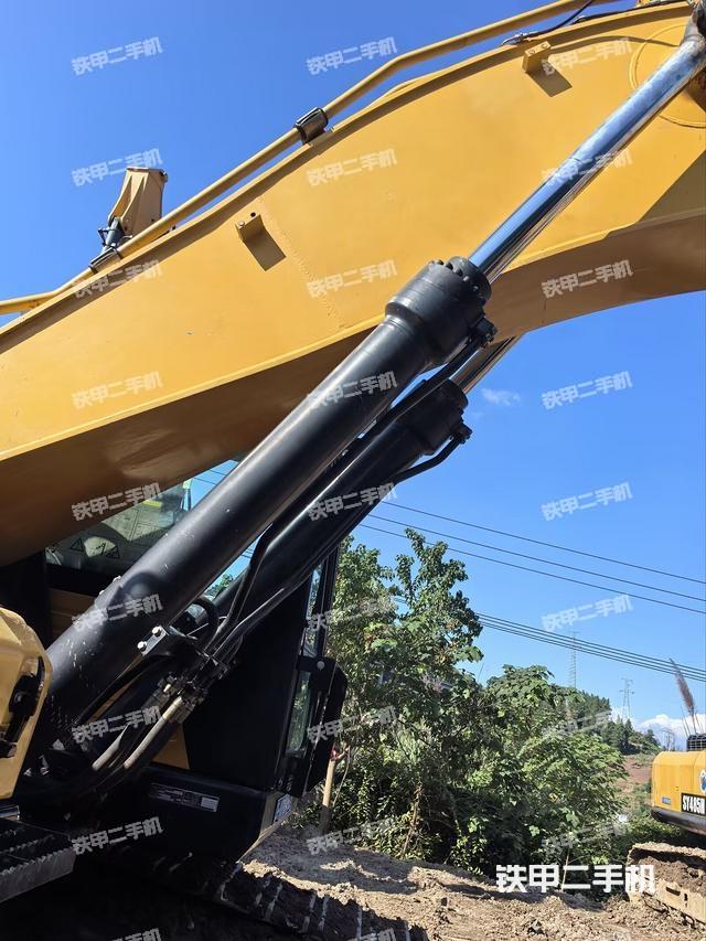 大臂根部 斜视（工作和回转装置）