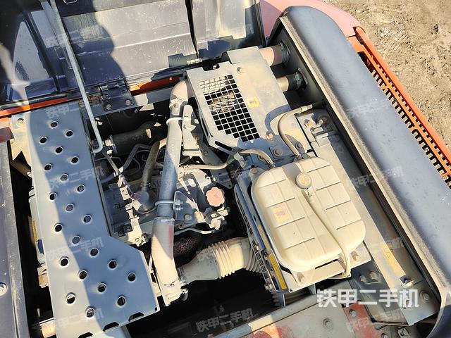 驾驶室整体（整机外观）