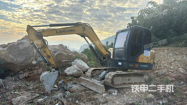 柳工CLG906E挖掘机