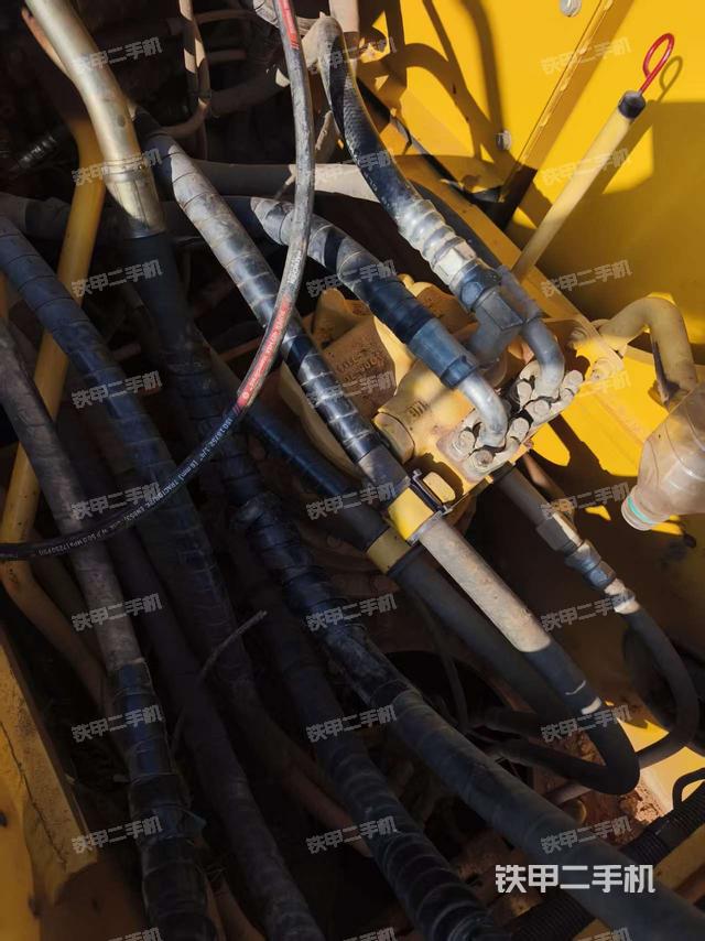 驾驶室整体（整机外观）