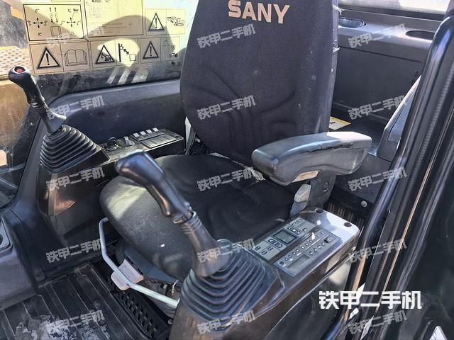 座椅后部（驾驶室部分）