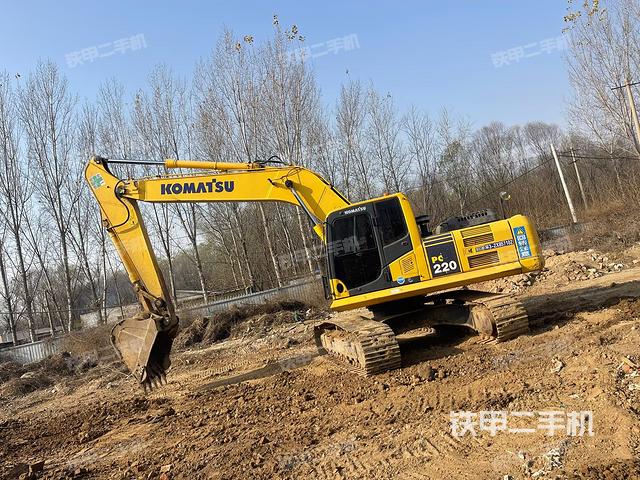 小松PC220-8M0挖掘機(jī)
