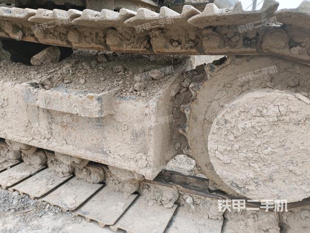 右側行走馬達蓋板（行走機構）