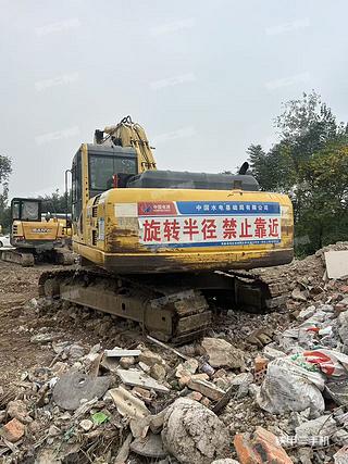 小松PC200-8挖掘机