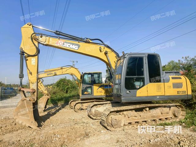 徐工XE135D挖掘機(jī)