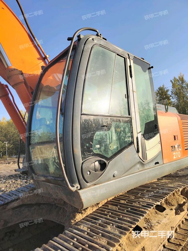 驾驶室整体（整机外观）