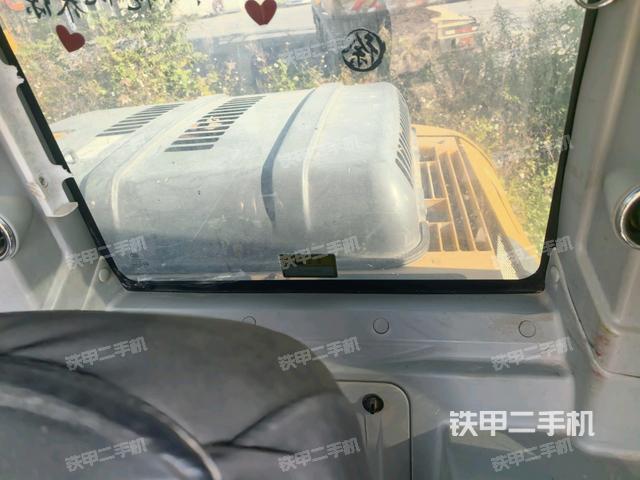 后窗玻璃角標(biāo)（駕駛室部分）