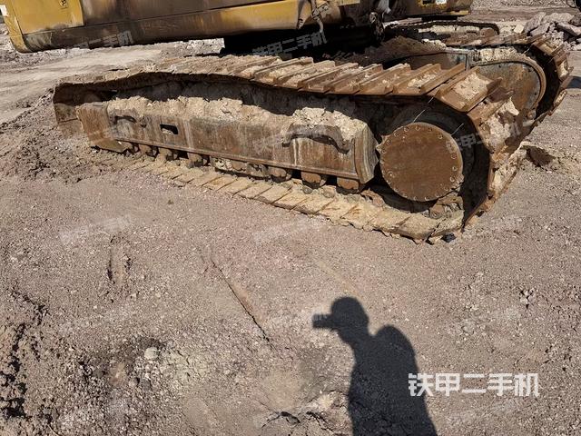 右側(cè)履帶整體（行走機構(gòu)）