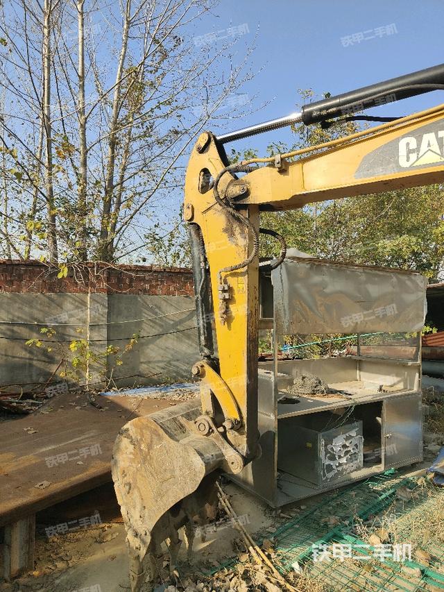 小臂整體左后（工作和回轉(zhuǎn)裝置）