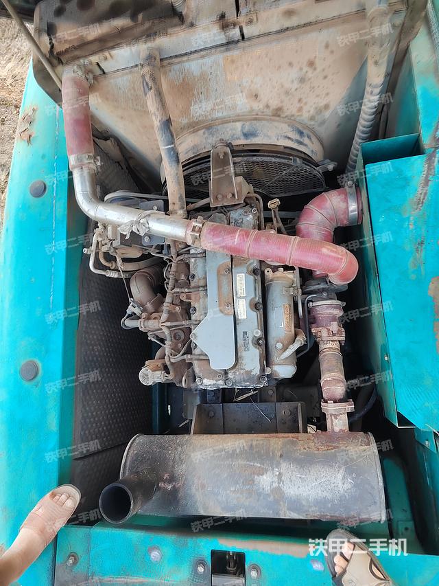 驾驶室整体（整机外观）