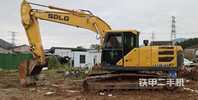 駕駛室整體（整機外觀）