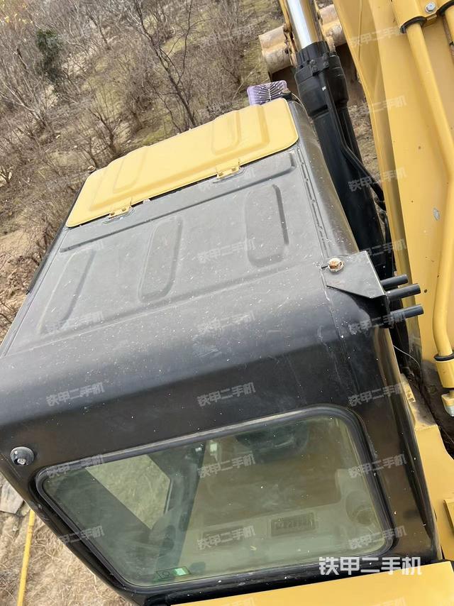 駕駛室頂部（整機(jī)外觀）