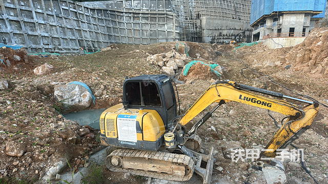 发动机整体俯视（整机外观）