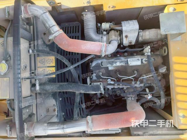 發(fā)動(dòng)機(jī)室（上車部件）