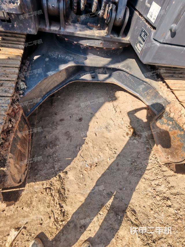 駕駛室整體（整機外觀）