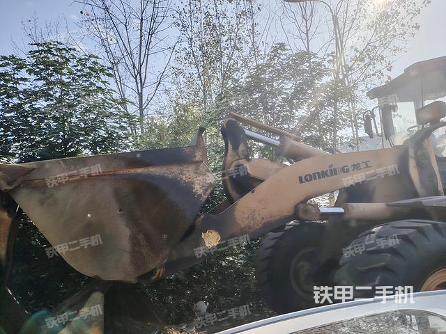 工作裝置整體（整機外觀及大件）