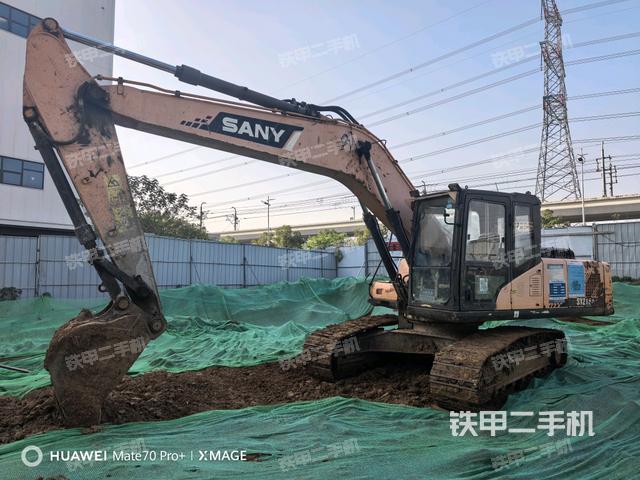 三一重工SY215C挖掘機