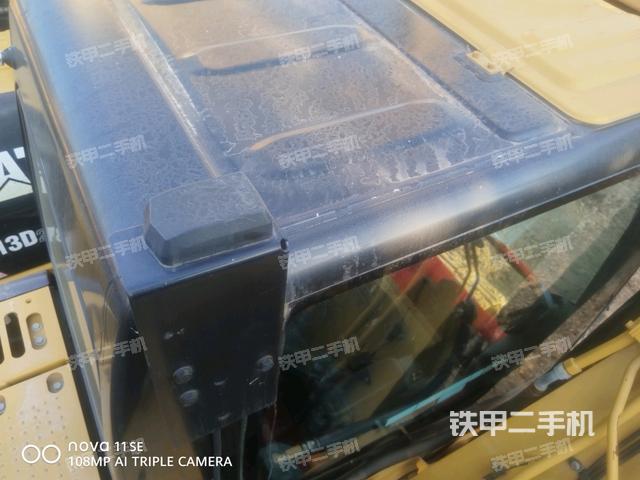 駕駛室頂部（整機(jī)外觀）